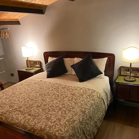 O F 2 Апартаменты