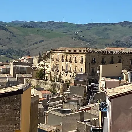 Апартаменты O F 2